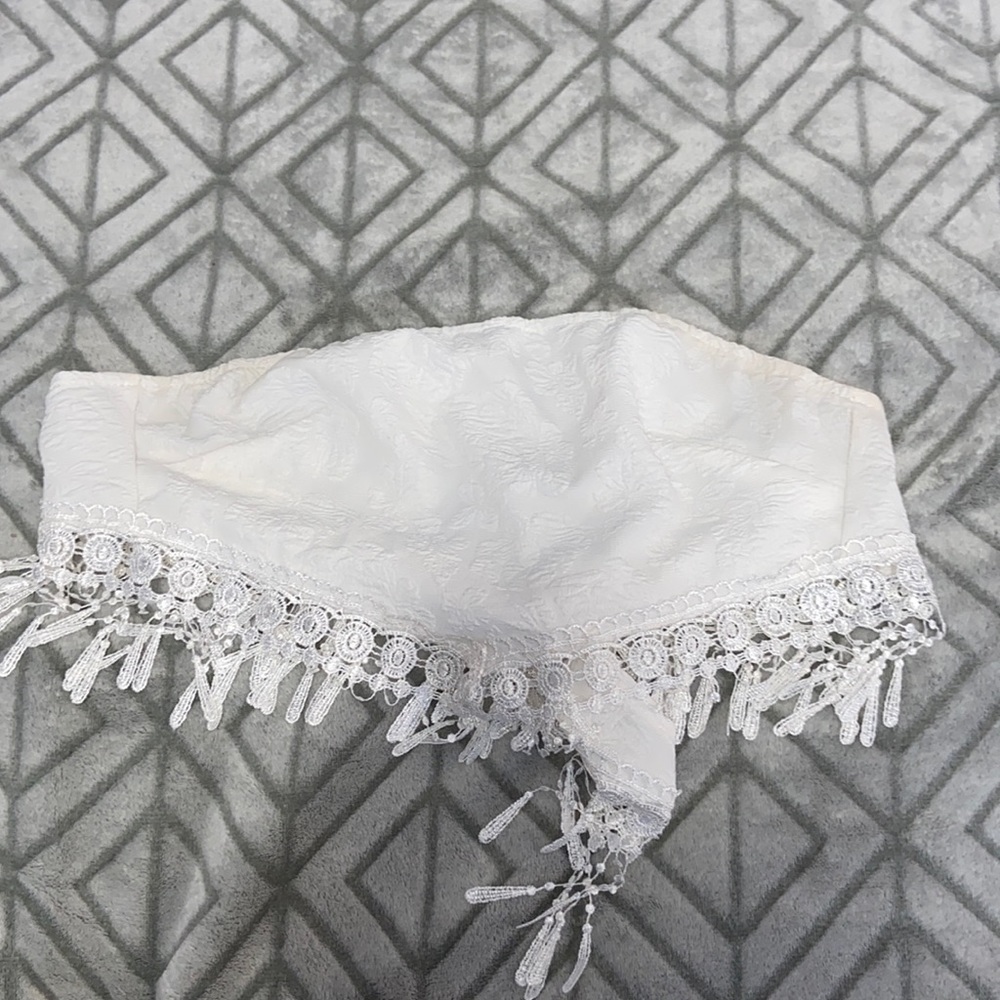 White tie top